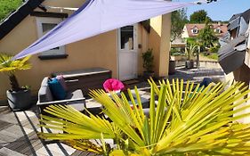 Le Rooftop de la fontaine dans cadre verdoyant